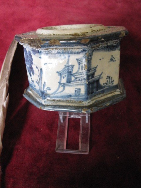 Encrier Octogonal En Céramique Talavera. 18ème Siècle.décoré En Bleu -photo-6