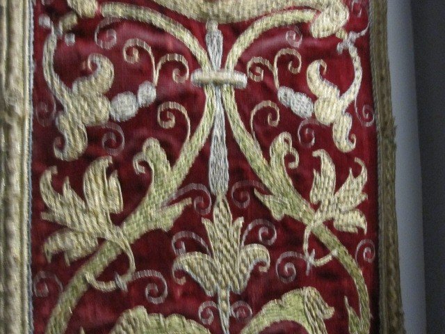 Velvet And Silk Fabric Embroidered With The Cross And Shells Of The Apostle Santiago. XVI Century-photo-1
