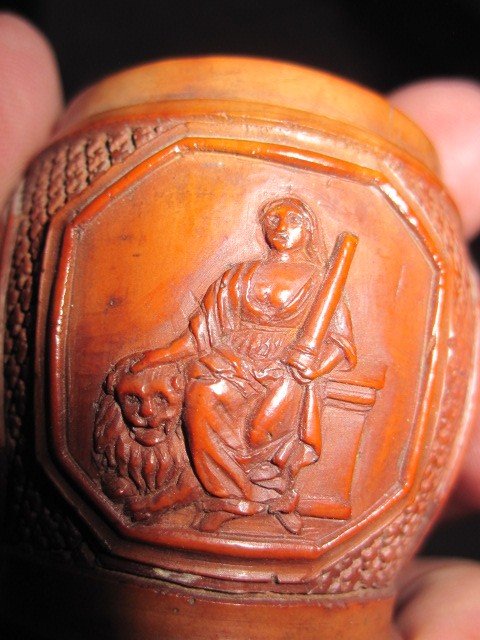 Two Beautiful Pieces Of Carved Corozo From The 18th Century-photo-6