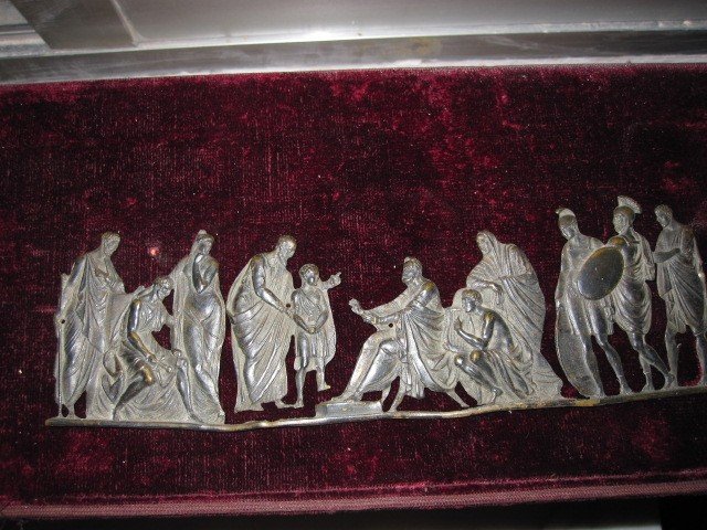 Scène Antique. Petite Frise En Bronze d'époque Néoclassique