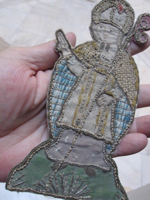 Saint Paul Et évêque. Broderie En Soie De Couleur Et Fils d'Or Du 16eme Ou 17eme Siecle. -photo-2