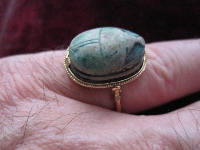 Ring With Scarab With Tilting Hieroglyphic Inscription Mounted In Gold.-photo-4