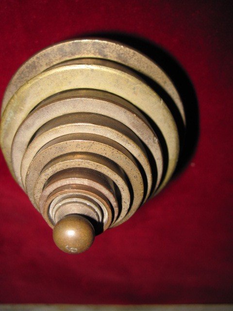 Jeu De Poids Pour Pharmacie Ou Orfèvre. Fin S. XIXème En Bronze Ou Laiton-photo-4