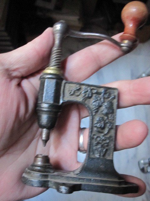 Outil Pour Percer Le Cuir Utilisé Par Les Selliers. XIXème Siècle-photo-2