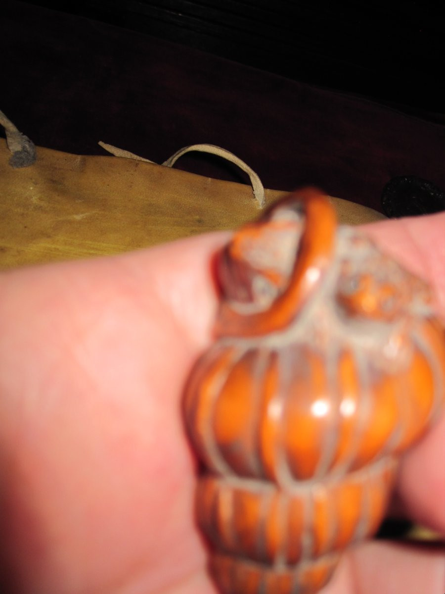 Netsuke En Forme d'Escargot Avec Une Grenouille, En Buis De l'ère Meiji-photo-3