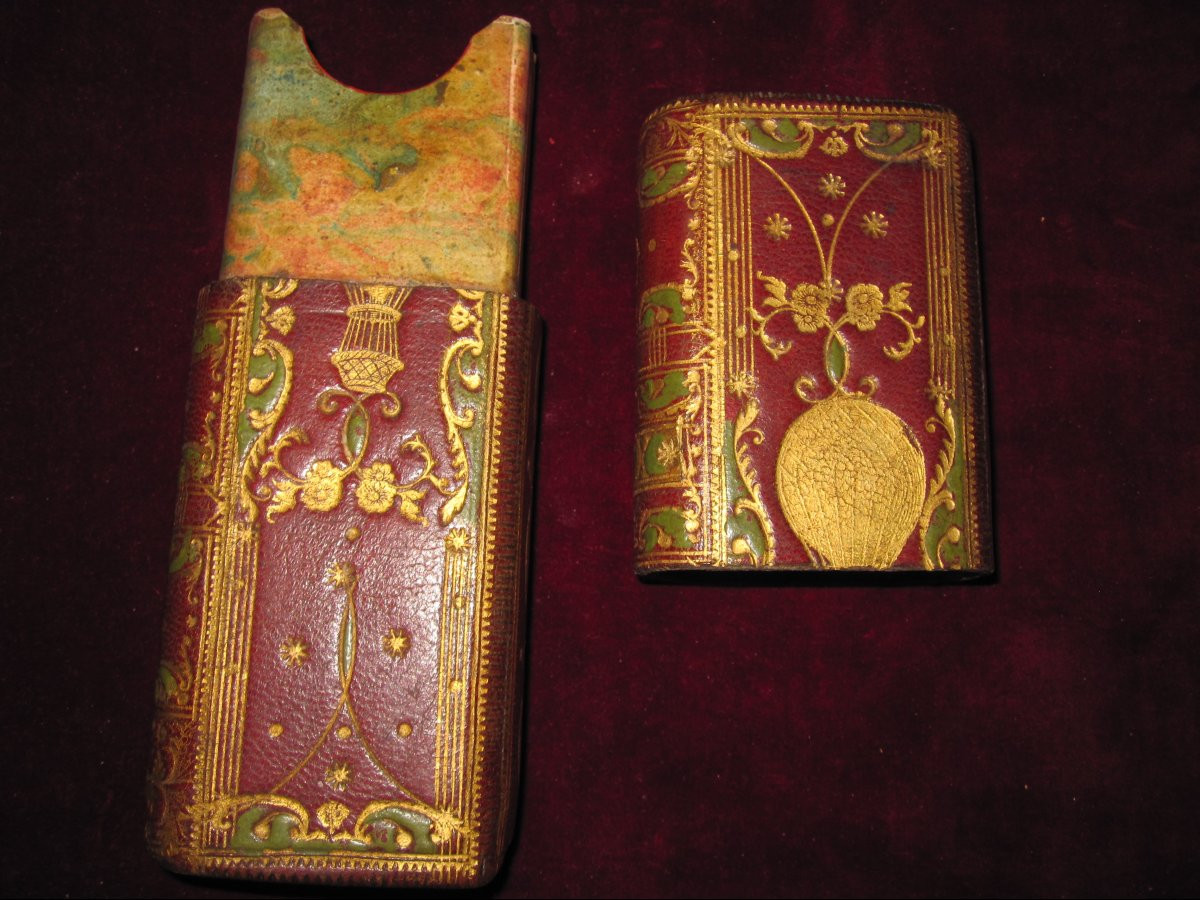 Red And Green Morocco Box. With Hot Air Balloon And Boat. Careful Binding. 18th Century.-photo-4