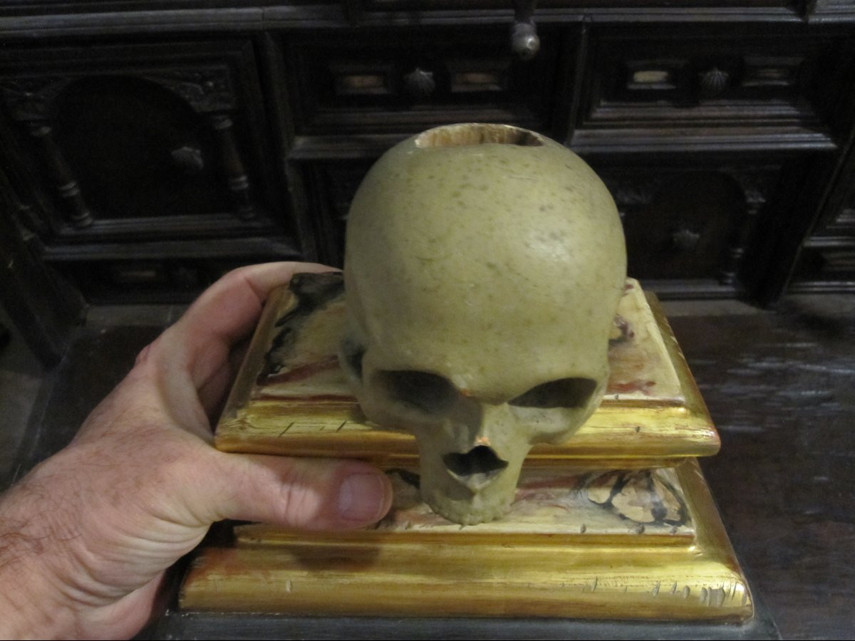 Memento mori. Sculpture en bois polychrome du XVIIe siècle-photo-1