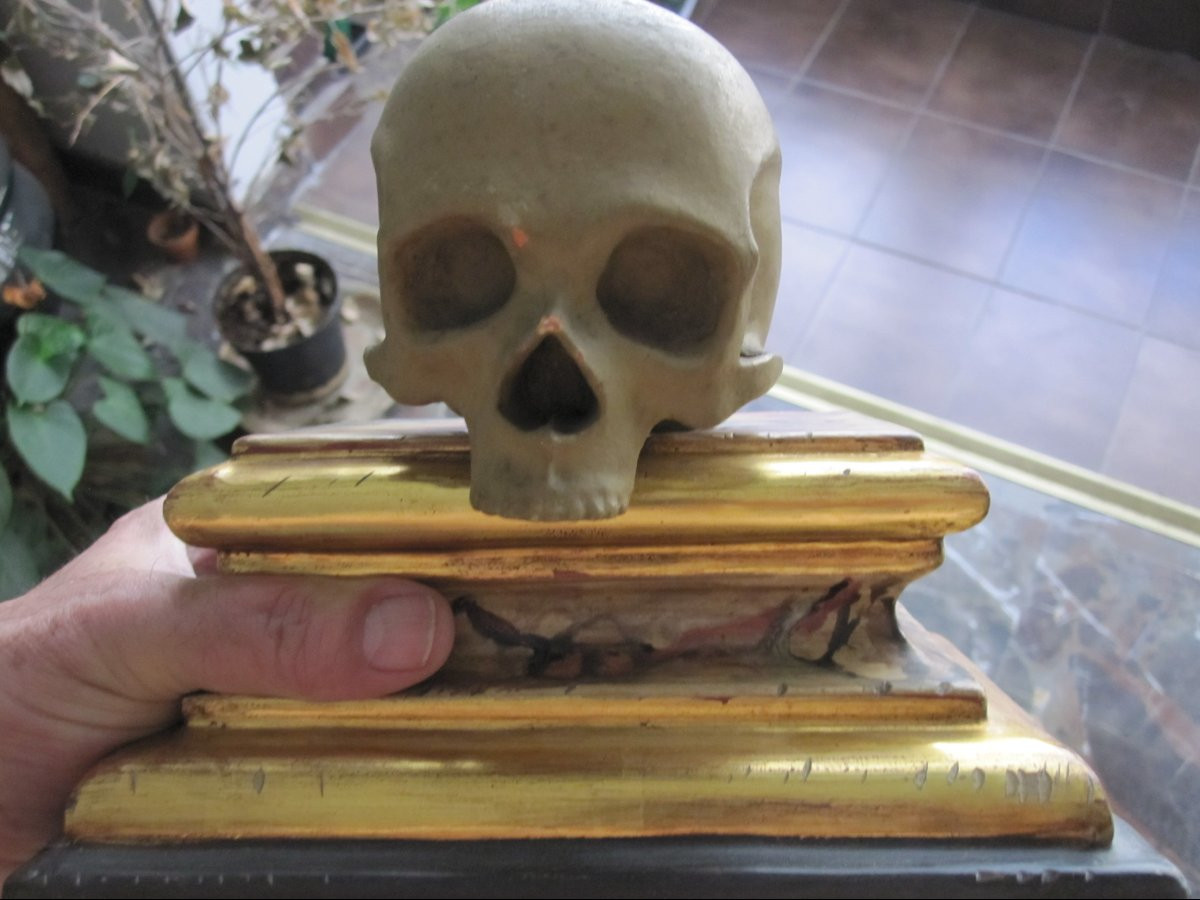Memento mori. Sculpture en bois polychrome du XVIIe siècle-photo-7