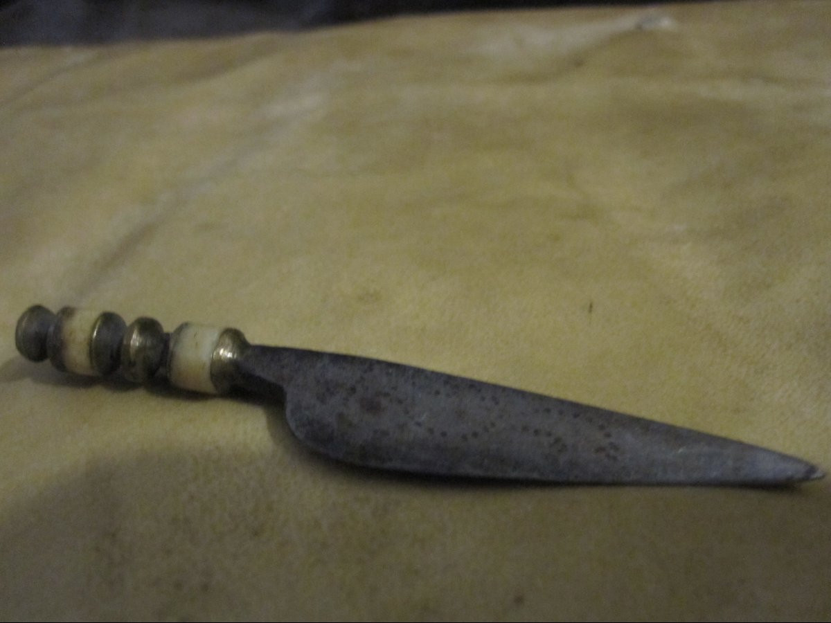 Miniature Knife Used For Trimming Feathers. Spanish Work From The 17th Or 18th Century.-photo-2