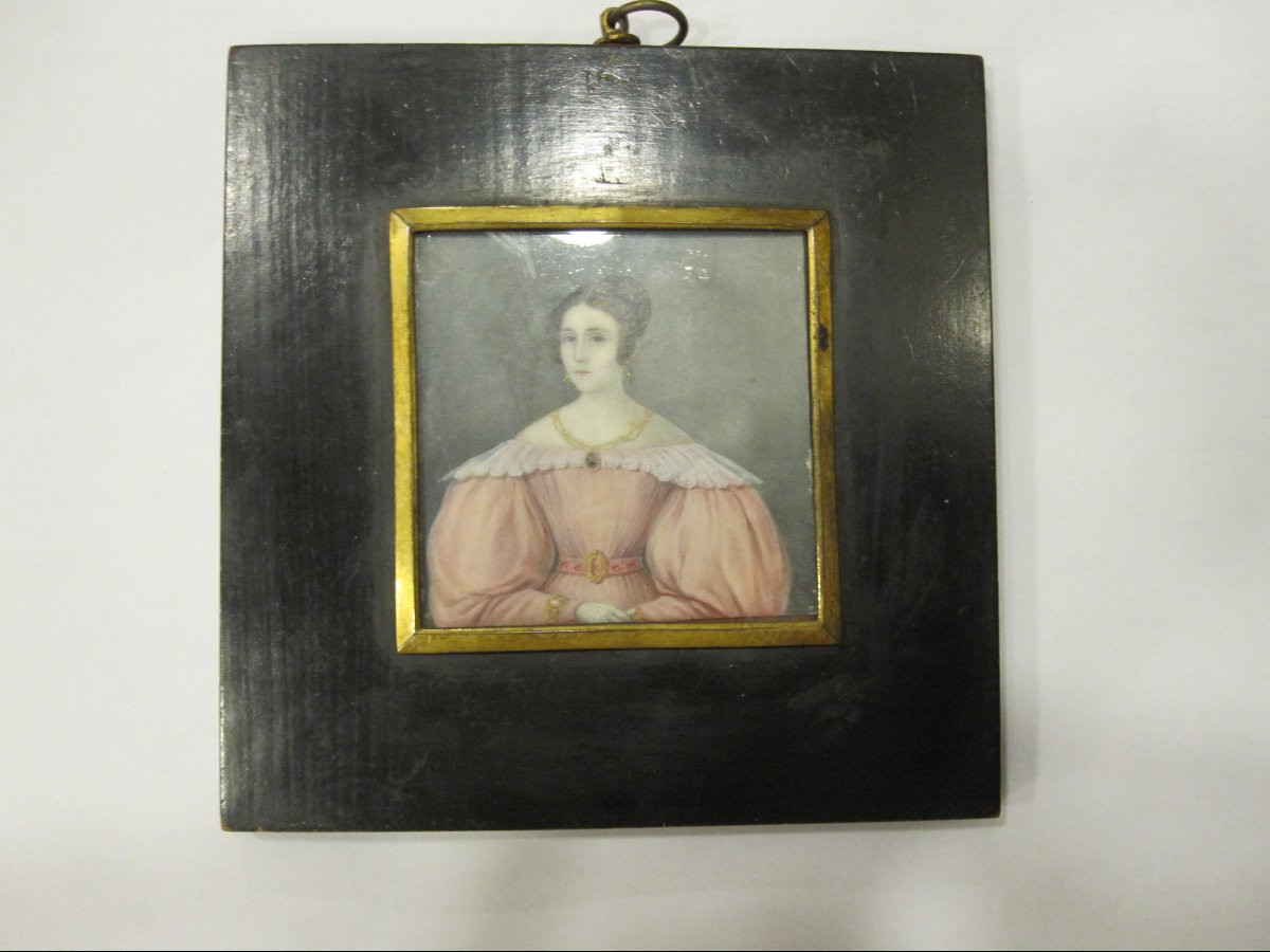 Portrait de dame d'époque Empire. Miniature sur vélin avec cadre d'origine.-photo-4