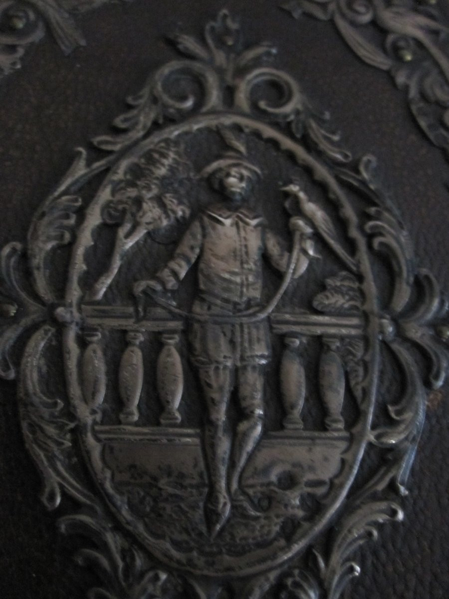 Plaque et cornières en argent massif sur le thème de la fauconnerie. Œuvre historiciste du XIXe-photo-2