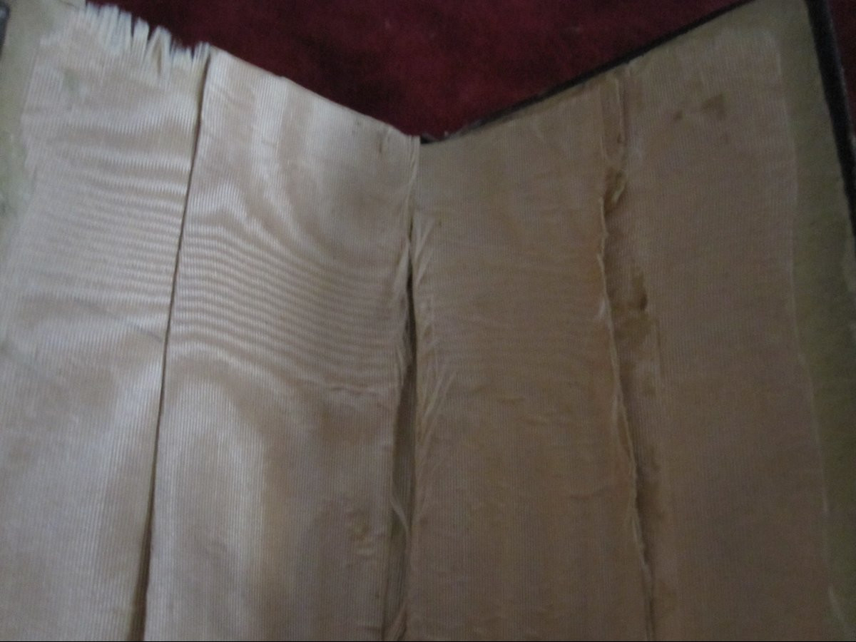 Plaque et cornières en argent massif sur le thème de la fauconnerie. Œuvre historiciste du XIXe-photo-5