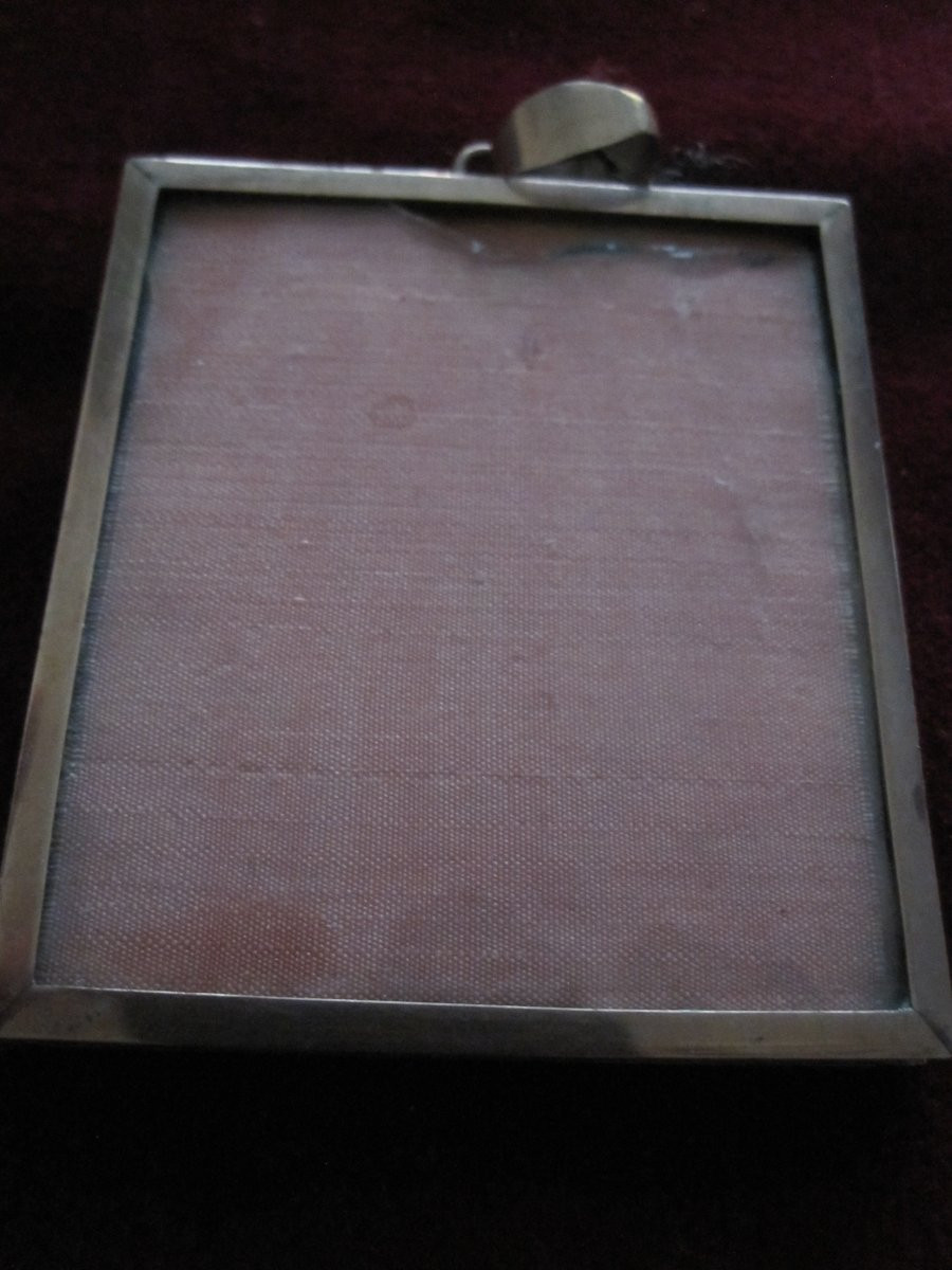 Portrait d'un gentilhomme, vers 1820. Cadre en or de faible carat. 6 x 5 cm.-photo-4