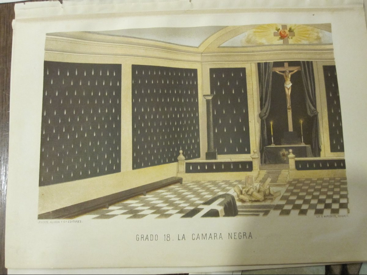 FRANC-MAÇONNERIE : 17 PLANCHES CHROMOLITHOGRAPHIQUES : LOGES, RITUELS ET VÊTEMENTS MAÇONNIQUES.-photo-1