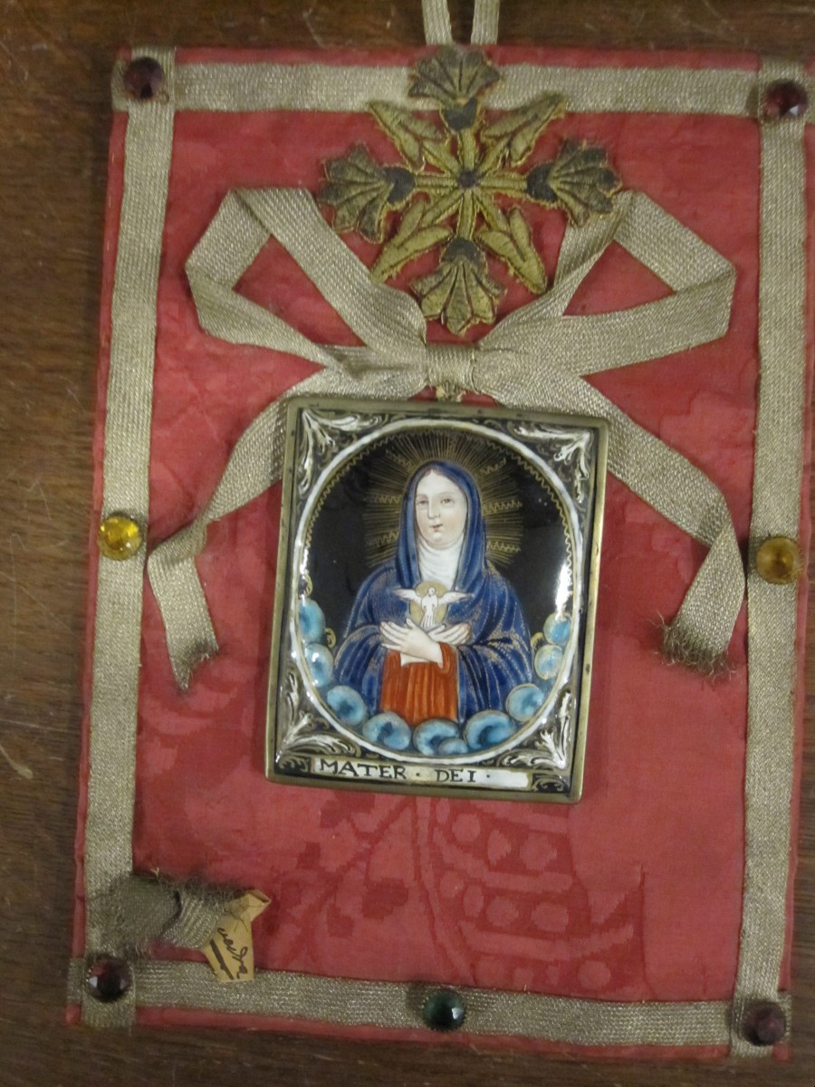 Virgin Mary In Prayer. Limoges Enamel Attributed To The Laudin Family. 17th-18th Century