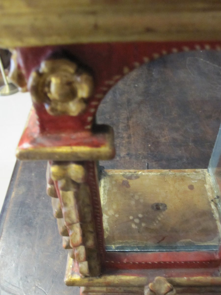 Baroque Baldachin In Lacquered And Gilded Wood, Adorned With A Small Polychrome Alabaster Madonna-photo-2