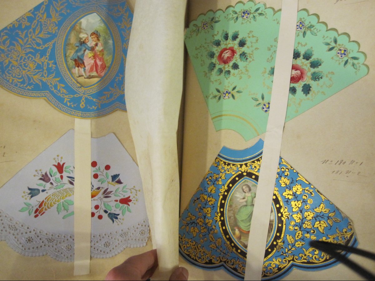 Catalog Of Lampshades From The Mid-19th Century. 65 Models Made Using Different Techniques.-photo-3