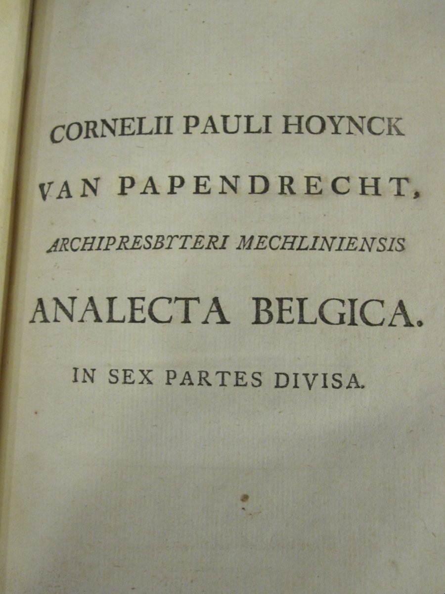Analecta Belgica. Vita Viglii ab Ayta Zuihemi. 6 volumes magnifiquement reliés-photo-8