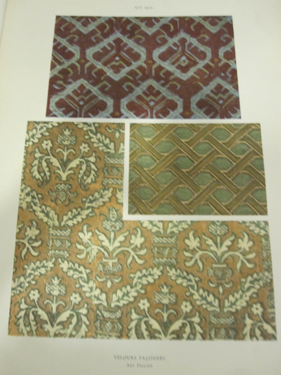 Musee De Cluny.  Etoffes Ancinnes De XV Au XVIII Siecle. Folder Of 52 Sheets 45 X 33 Cm-photo-1