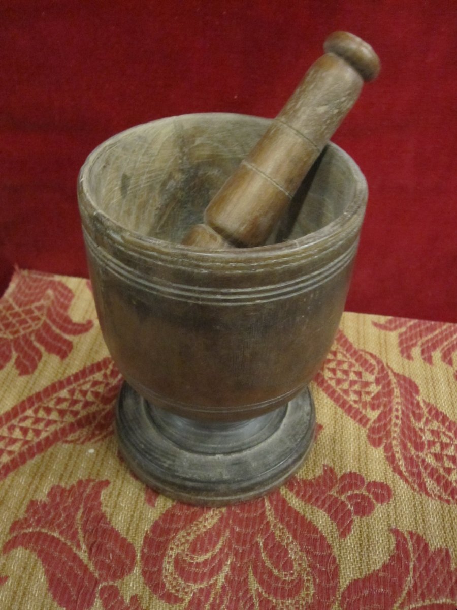 Pharmacy Mortar. Turned Wood. 18th Century. Retains Its Pestle.-photo-1