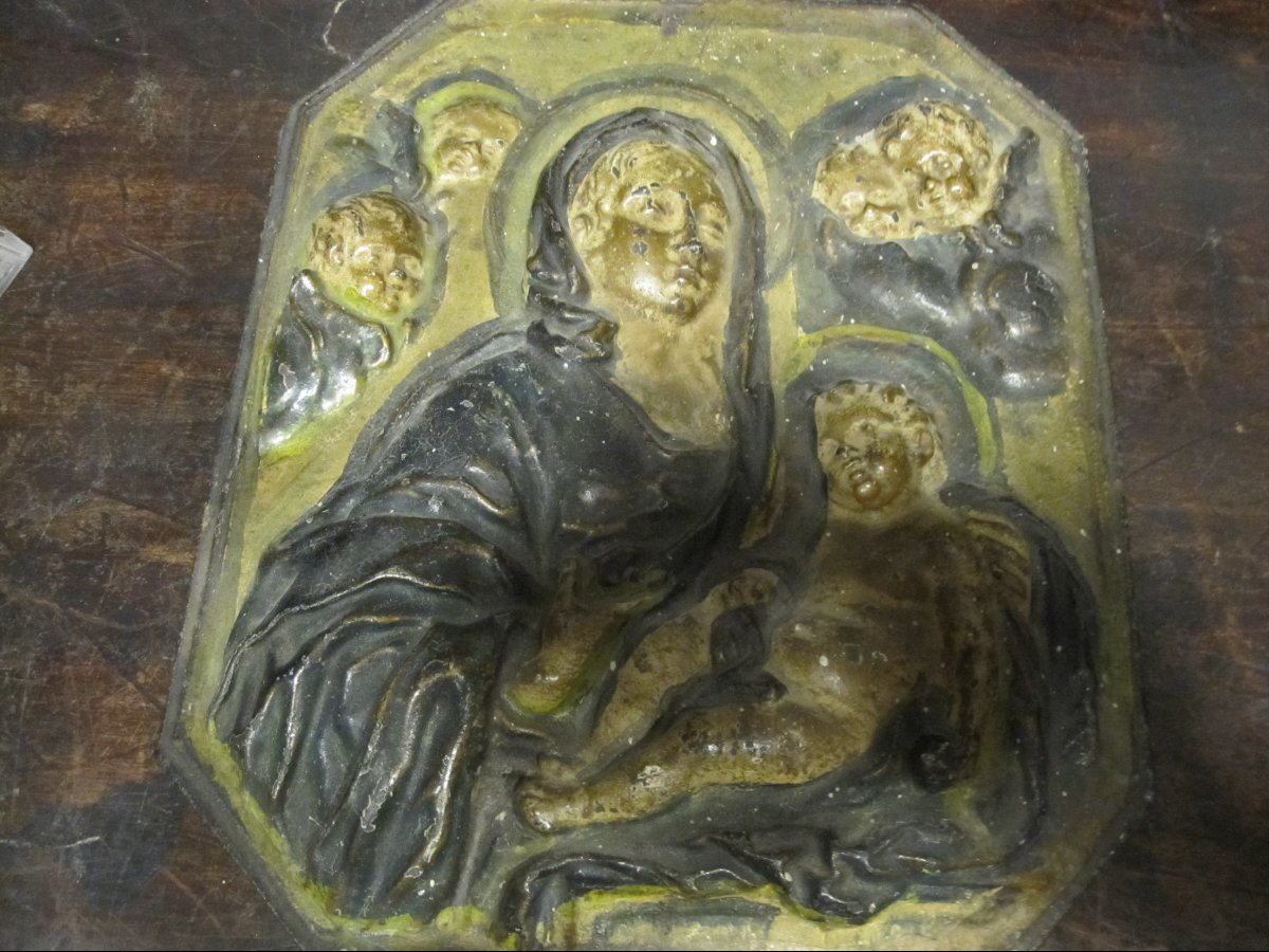 Virgin And Child. Polychrome Cast Iron Plaque. 16th Century-photo-2