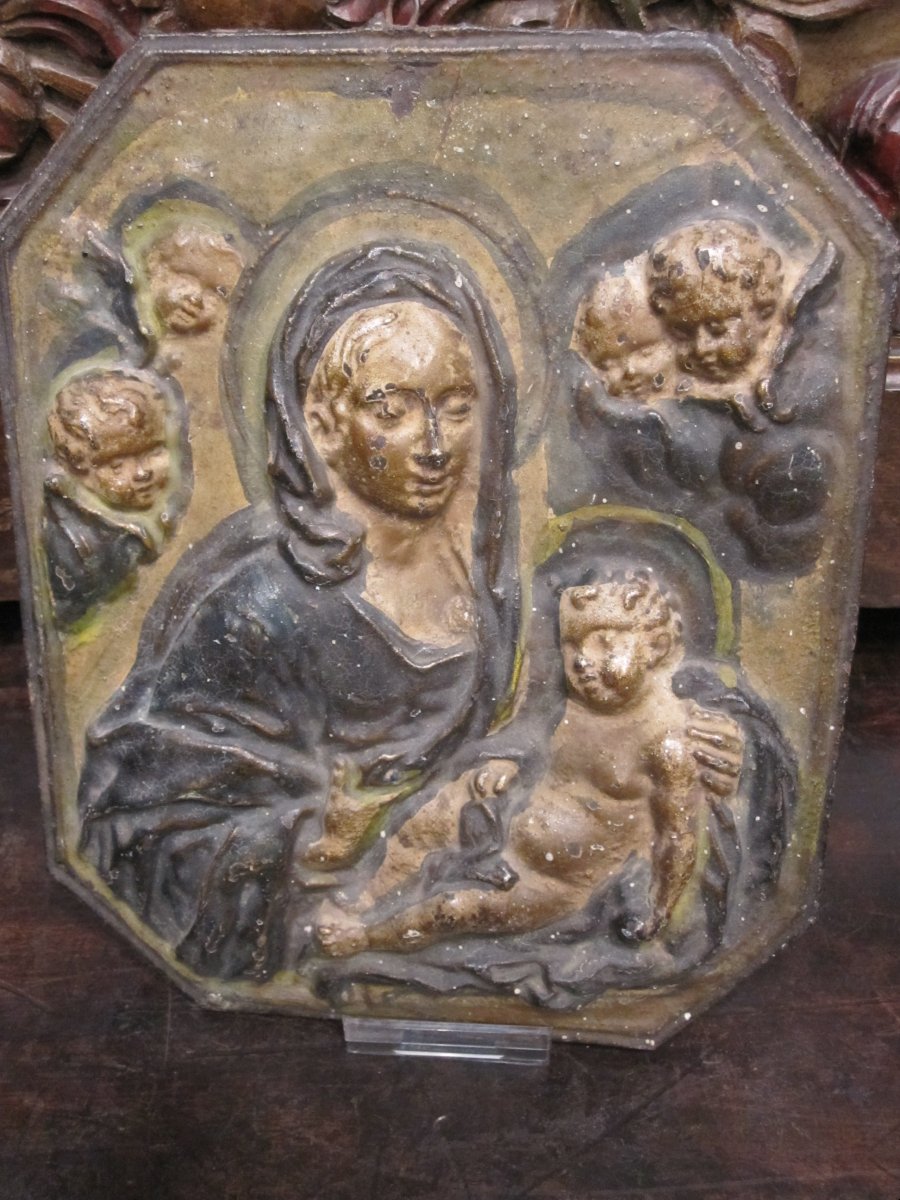 Virgin And Child. Polychrome Cast Iron Plaque. 16th Century