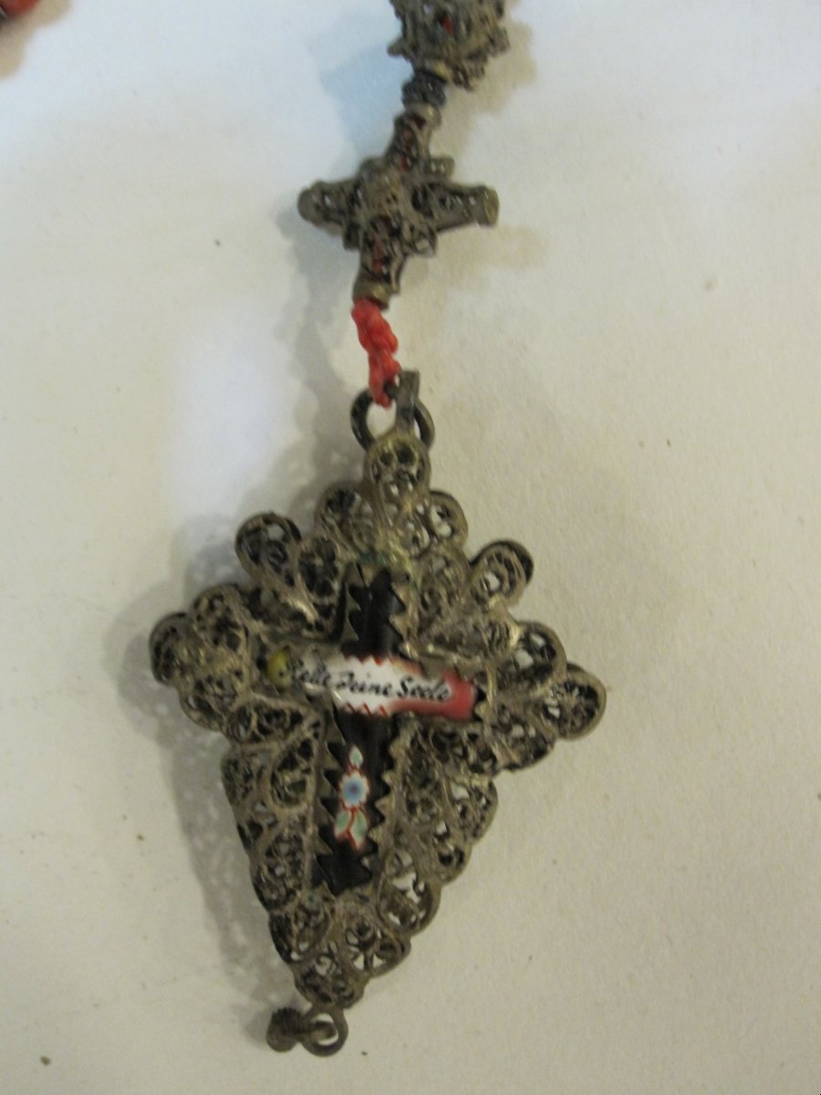Chapelet en filigrane d'argent orné de corail et d'émail. Fin XVIIIe ou début XIXe siècle.-photo-4
