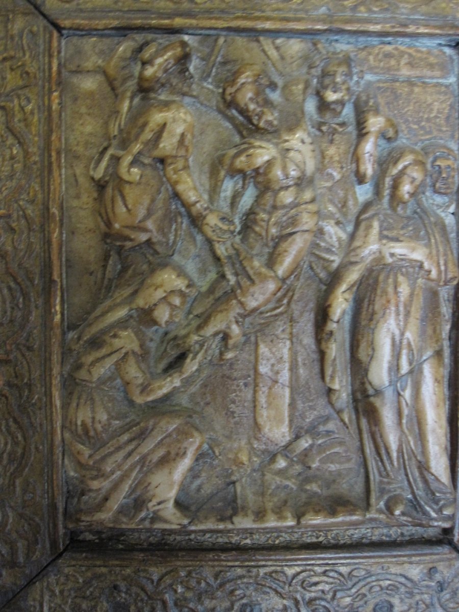 Descent Of Christ. 16th Century Alabaster From Mechelen-photo-3