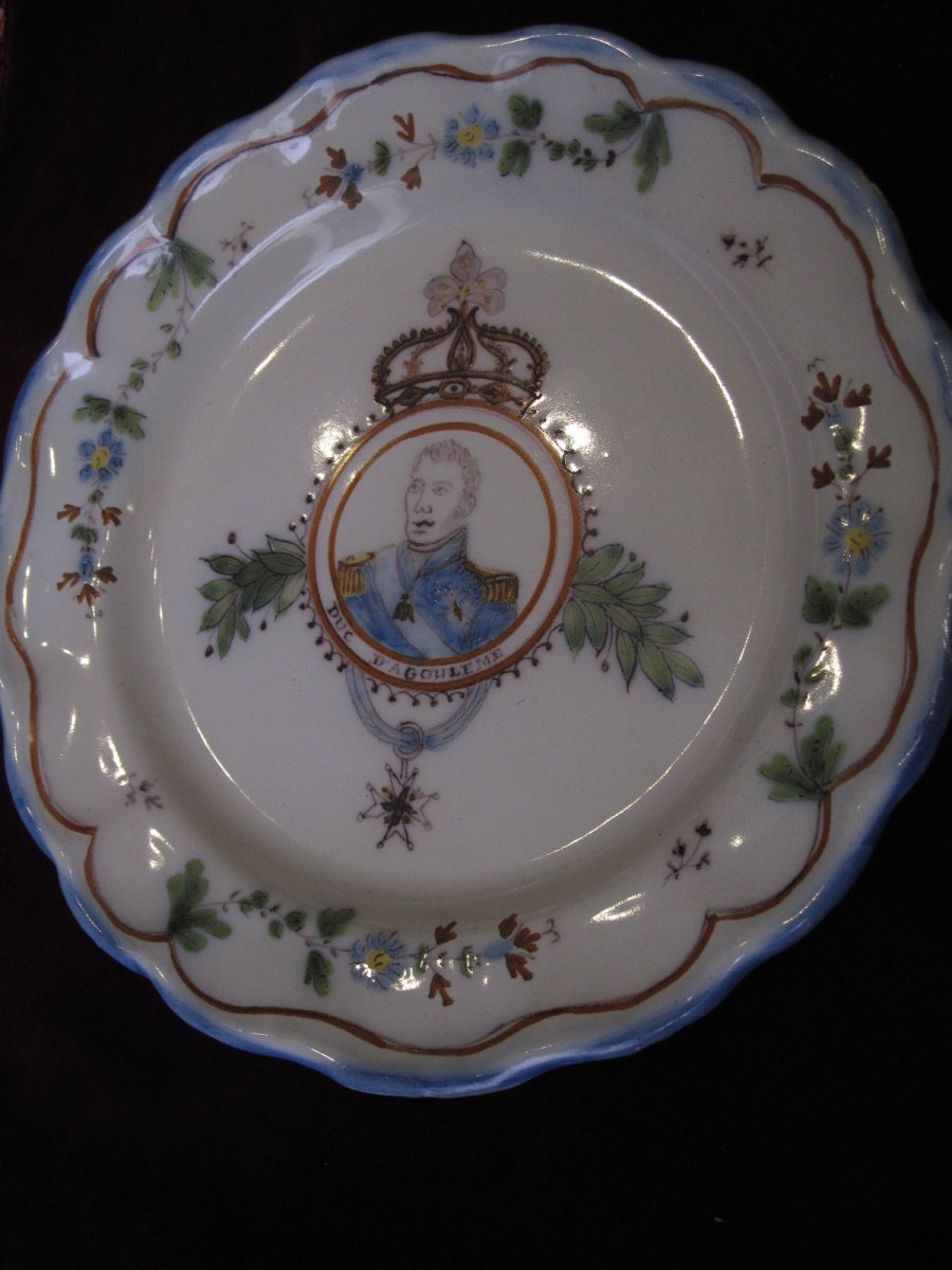 Assiette En Céramique Populaire Avec Portrait Du Duc d'Angoulême