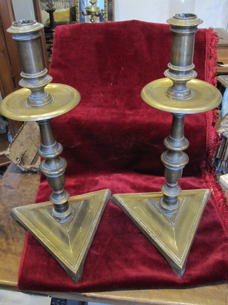 Pair Of Bronze Candelabra From The 17th Century. Large Size: 43 Cm-photo-2