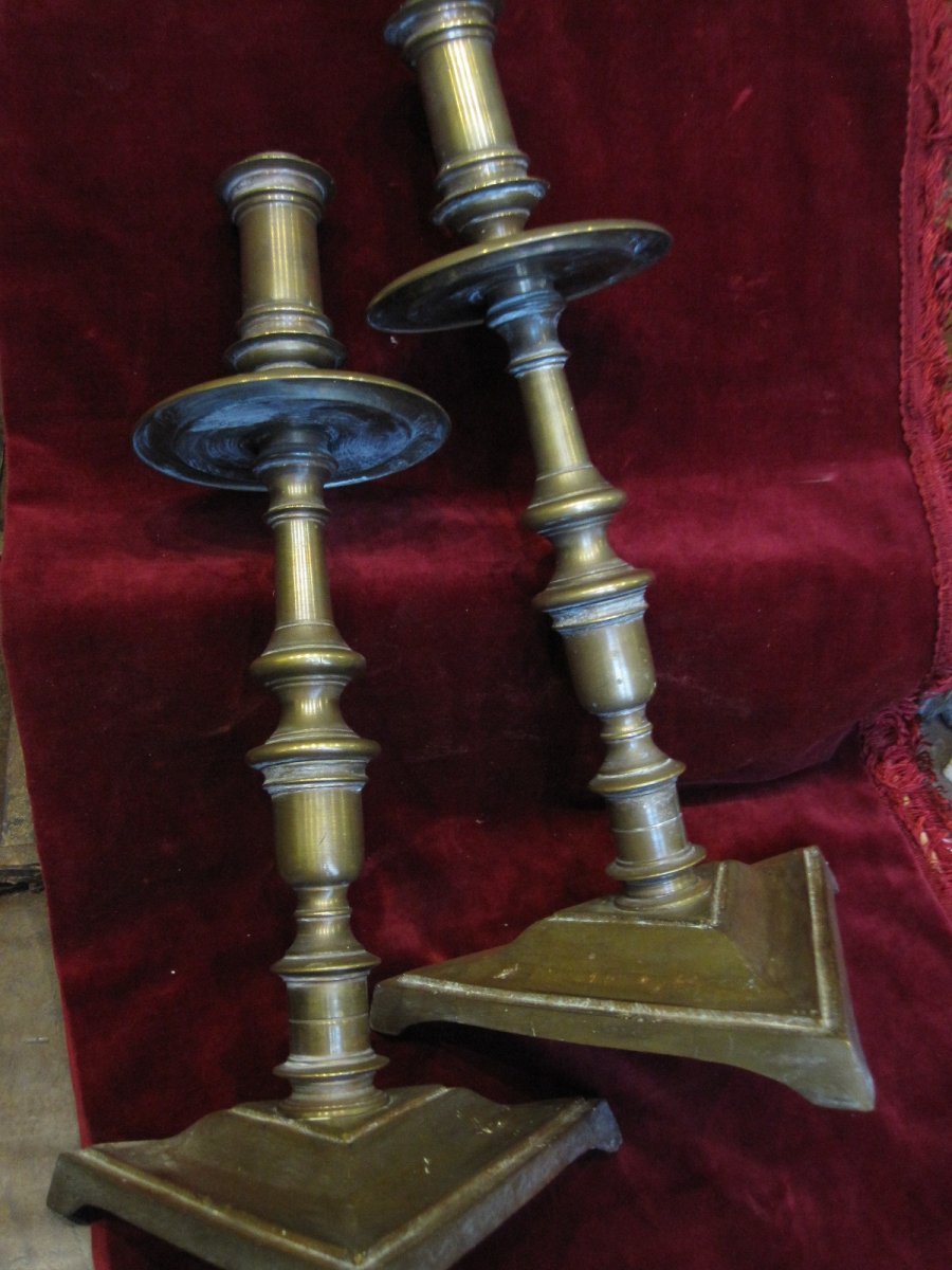 Pair Of Bronze Candelabra From The 17th Century. Large Size: 43 Cm-photo-3