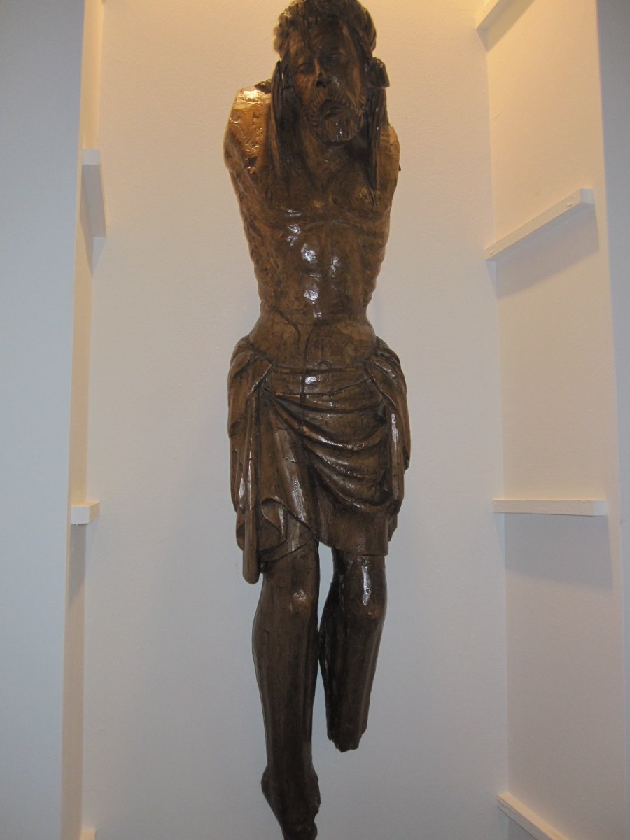 Transitional Crucified From Roman To Gothic Carved In Wood (14th Century)