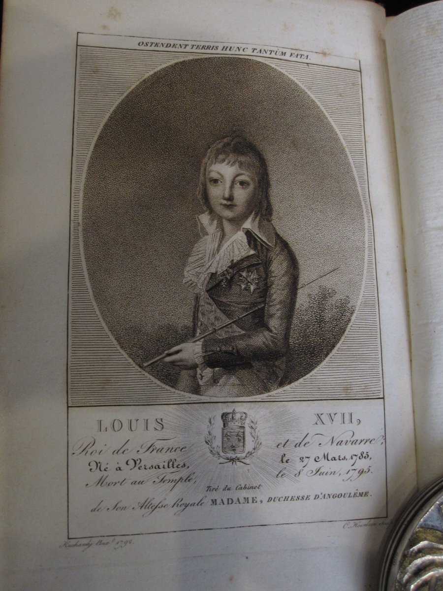 Livre De Provenance Royale: Mémoires Historiques Sur Louis XVII. Paris 1818-photo-3