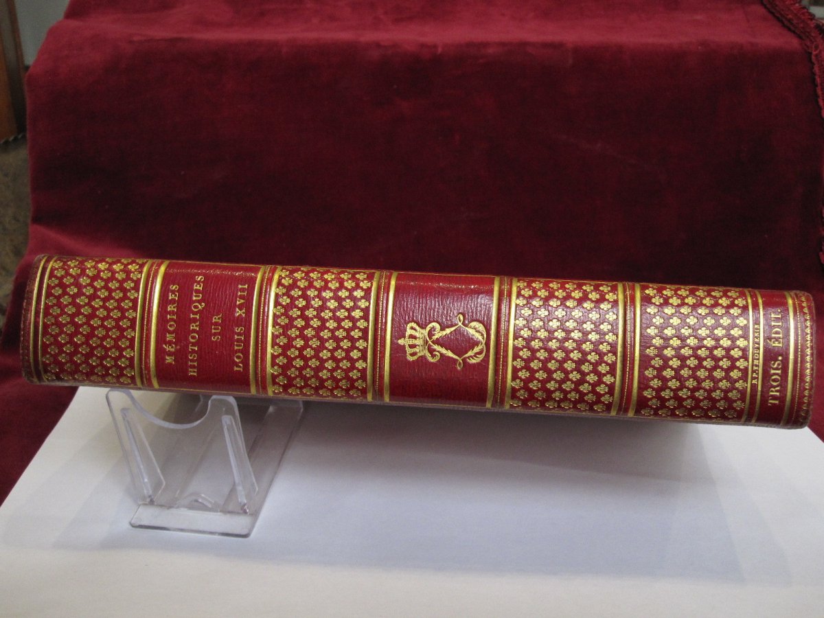 Livre De Provenance Royale: Mémoires Historiques Sur Louis XVII. Paris 1818