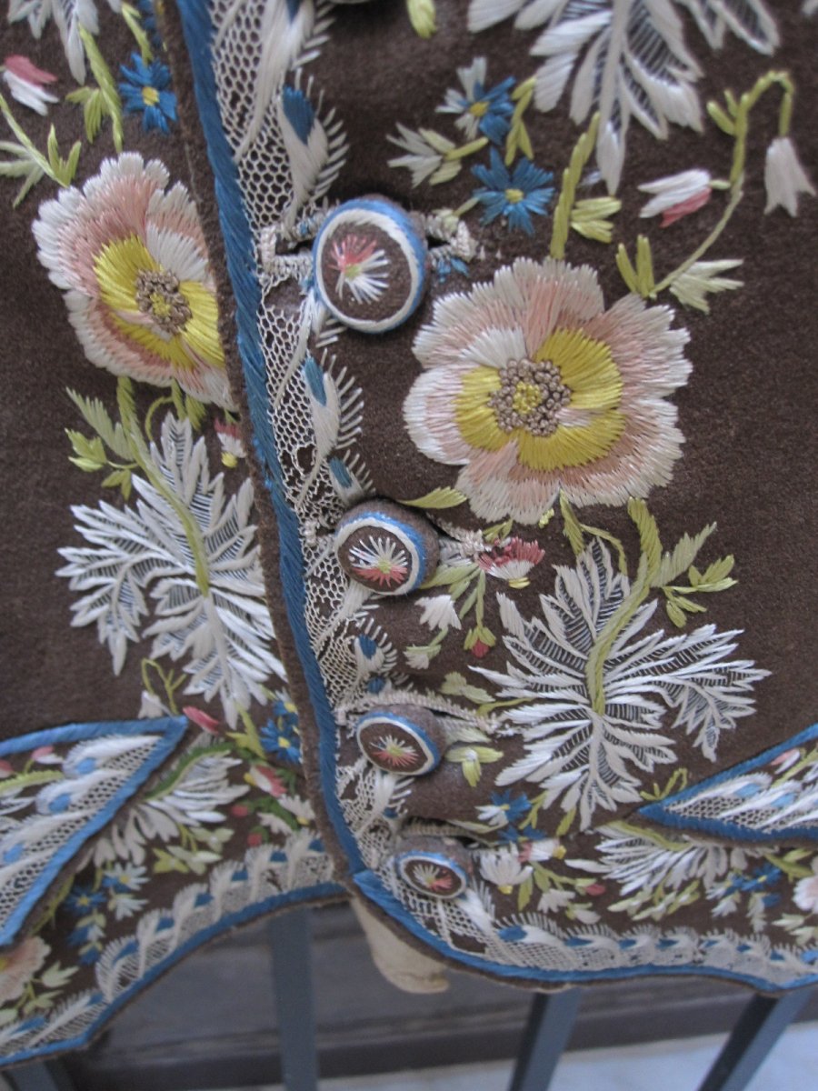 Vest Of S. XVIII In Fabric Embroidered In Colored Silk. Impeccable And Rare-photo-2