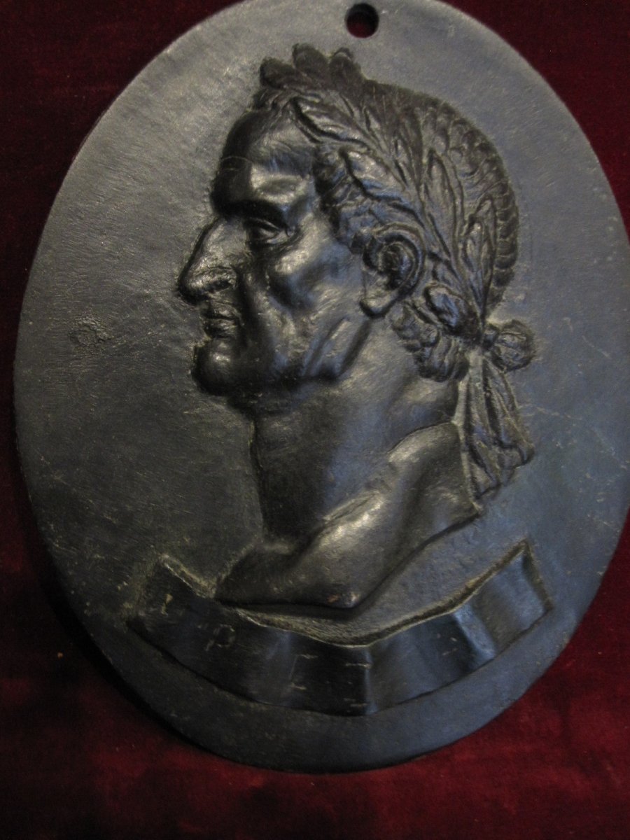 Emperador Galba: MÉdaillon Ovale En Bronze. Oeuvre Italienne Du 17ème Ou 18ème SiÈcle-photo-2