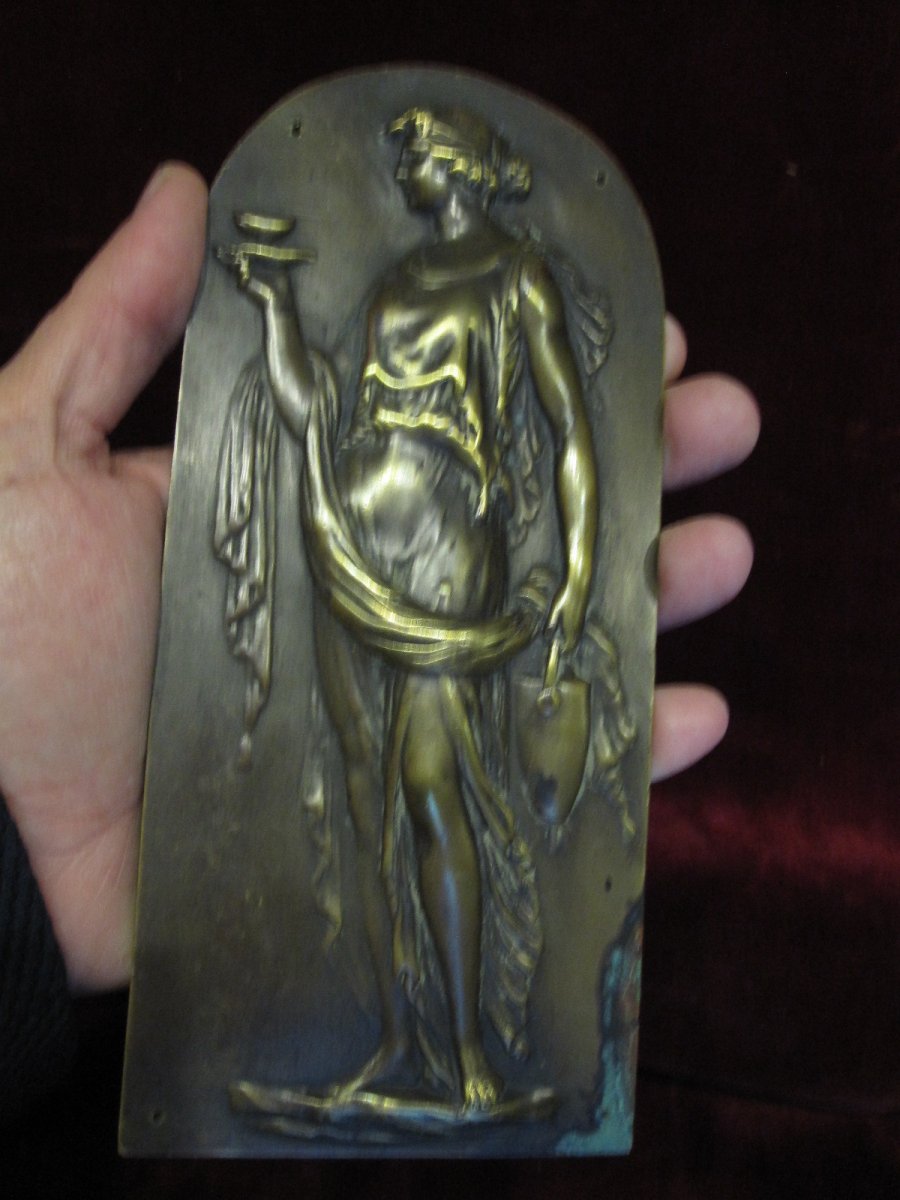 Plaque En Bronze: Femme Antique Portant Des Offrandes. S. XVIII-photo-2