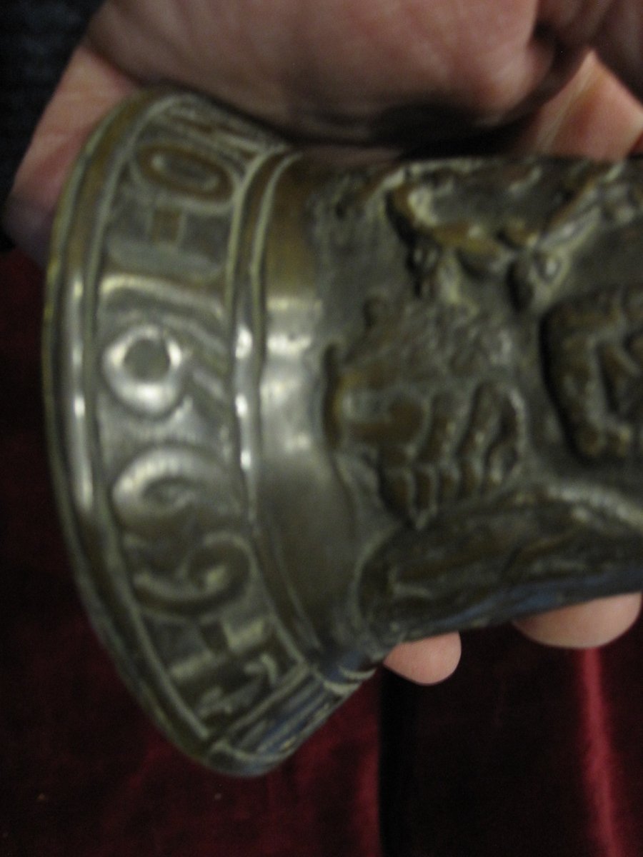 Beautiful Bronze Bell. Of Flanders In 1669 Dated And Signed-photo-6