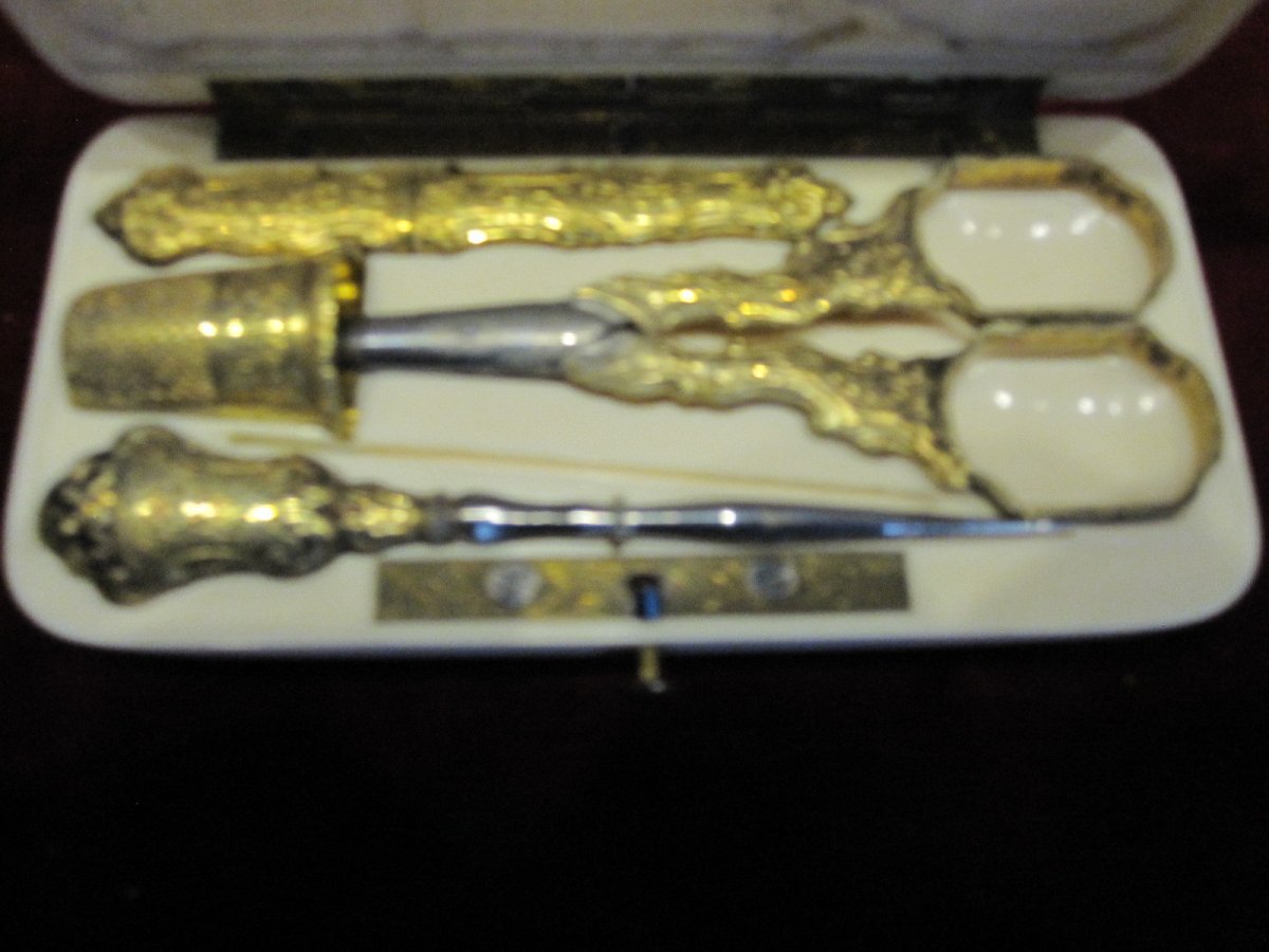 Need Or Couture Ivory Case (first Half Of The XIXth Century)-photo-1