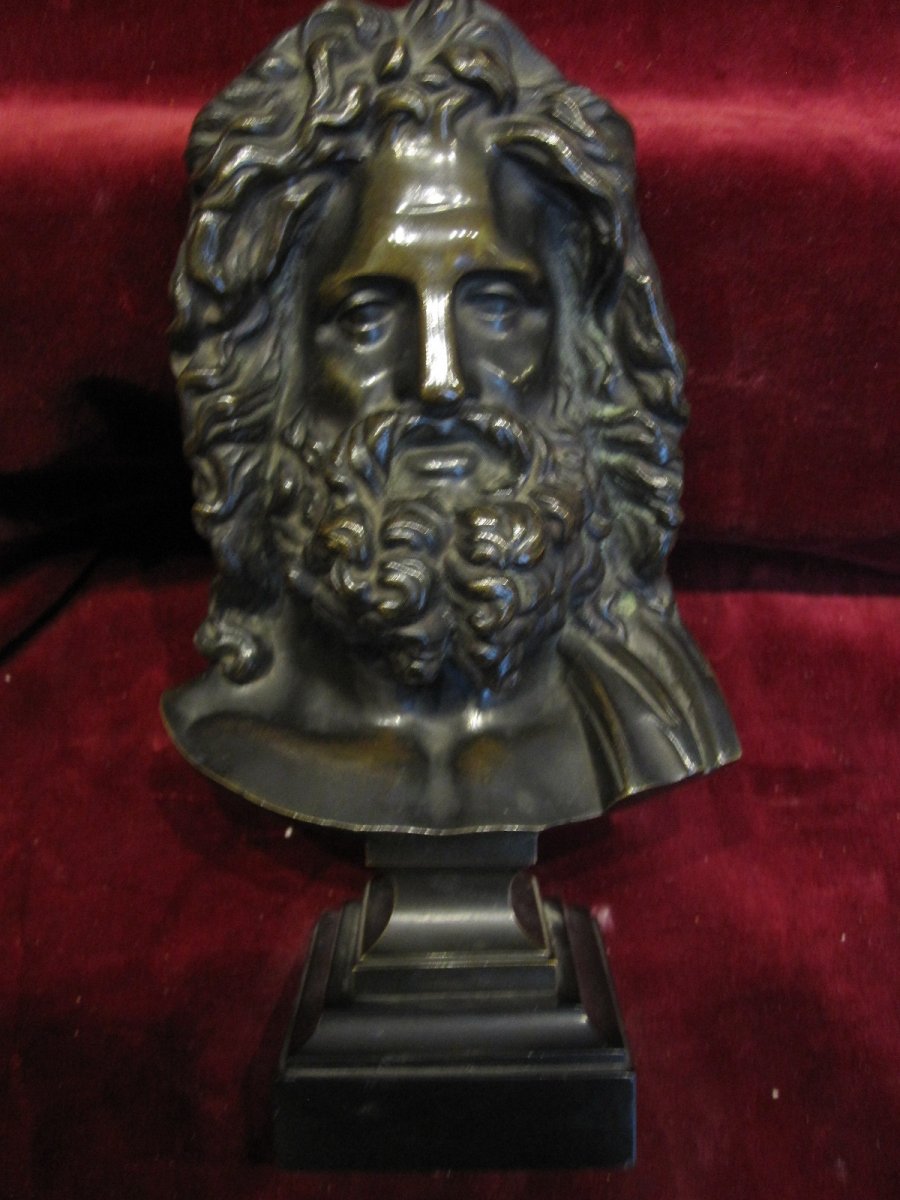 TÊte De Zeus: Superbe Sculpture En Bronze. XIXÈme SiÈcle. SignÉ Avec Les Initiales H. P.