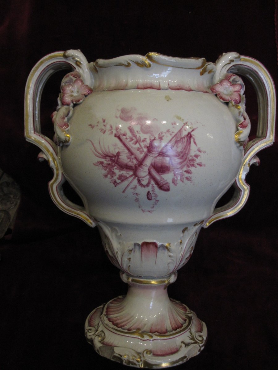 Large Vase Decorated With Royal Arms Of France And Trophies. 18th Or Early 19th Century-photo-4