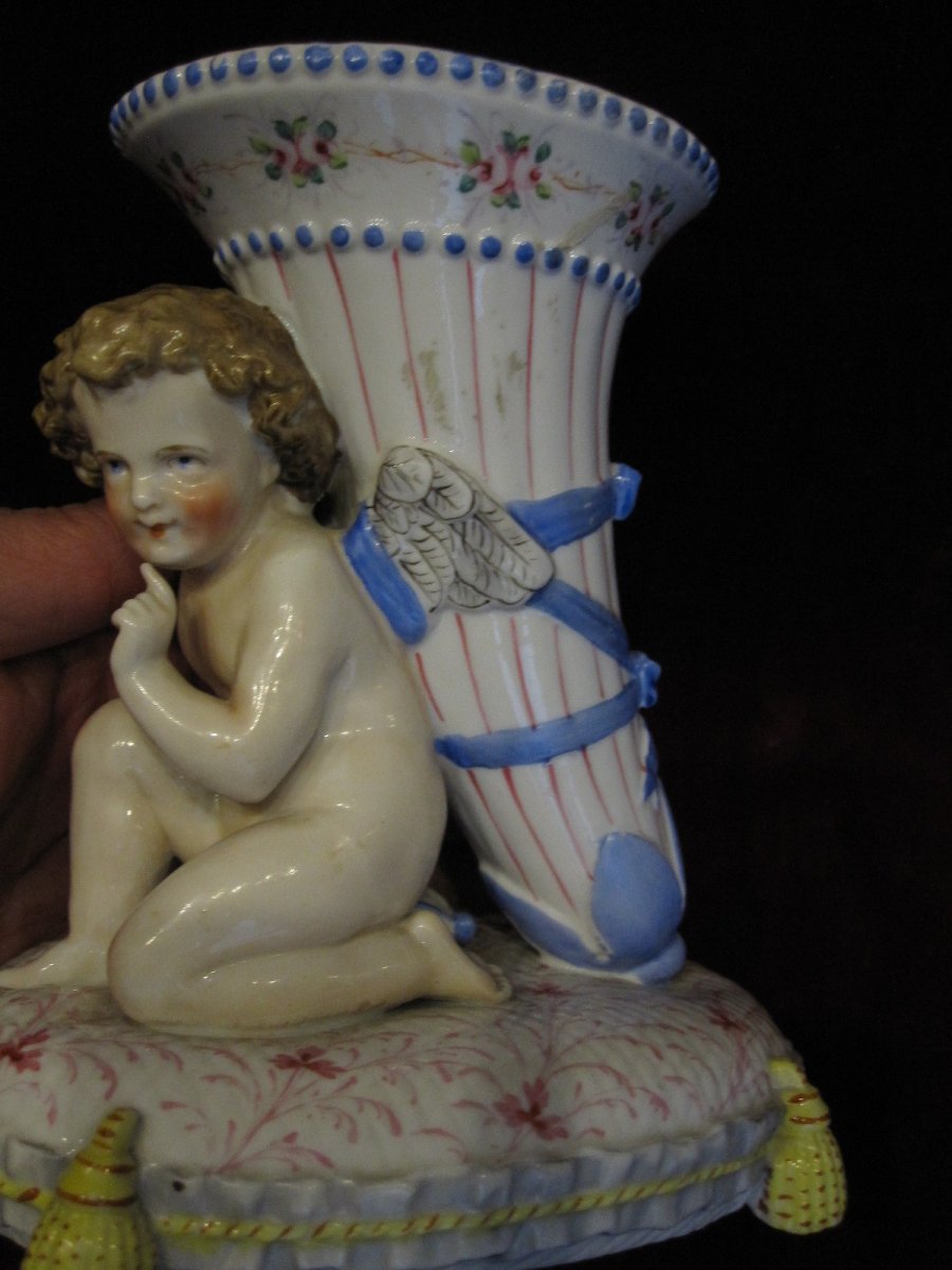 Bouquetière Avec Cupidon. Porcelaine Du 19ème Siècle-photo-4