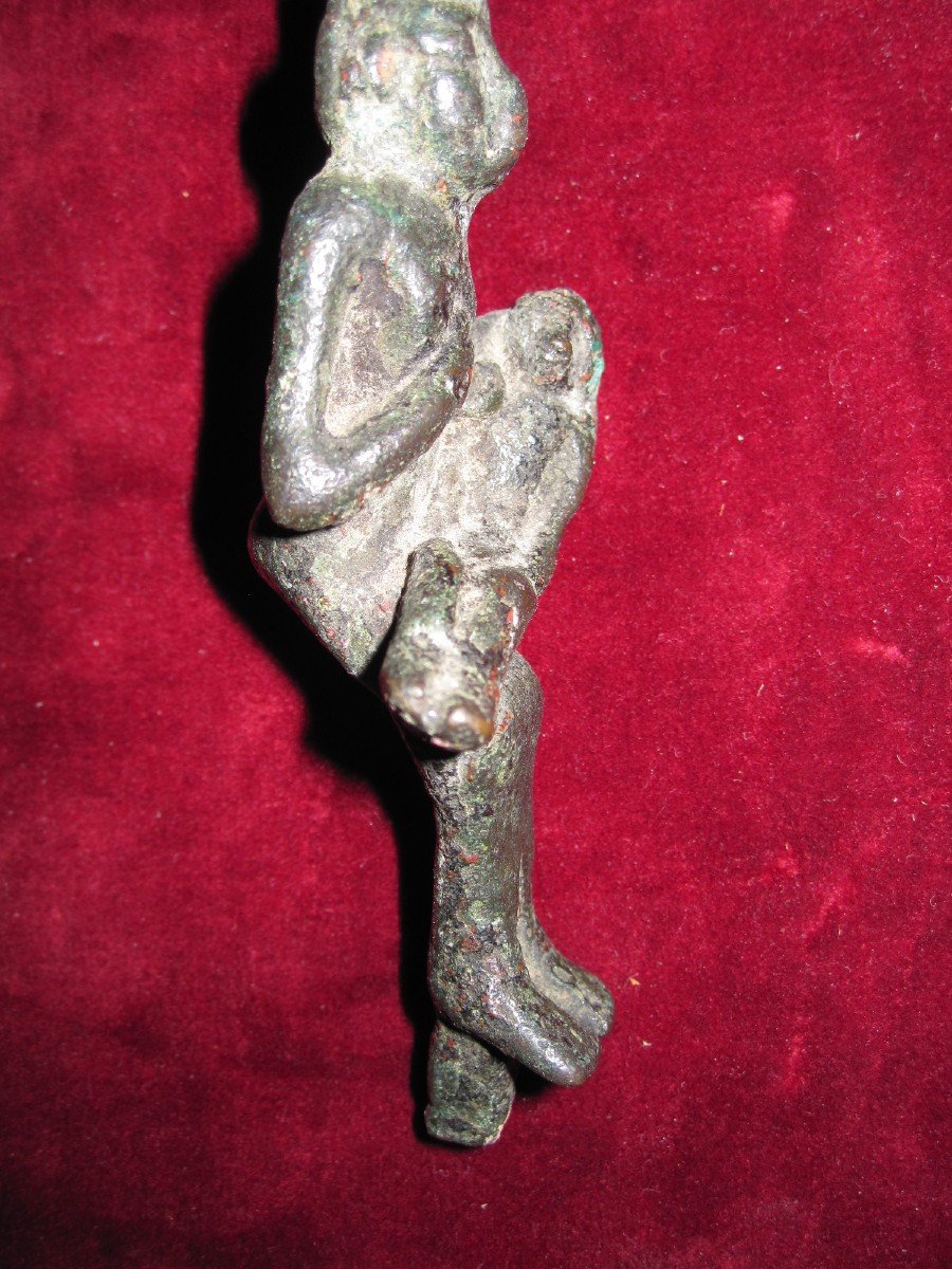 Isis With Harpocrates. Ptolemaic Bronze Statuette.-photo-2