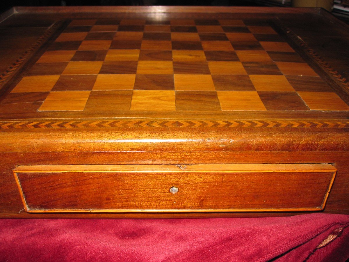 Marquetry Game For Checkers And Castle Assault. With Its Turned Wood Shavings-photo-3