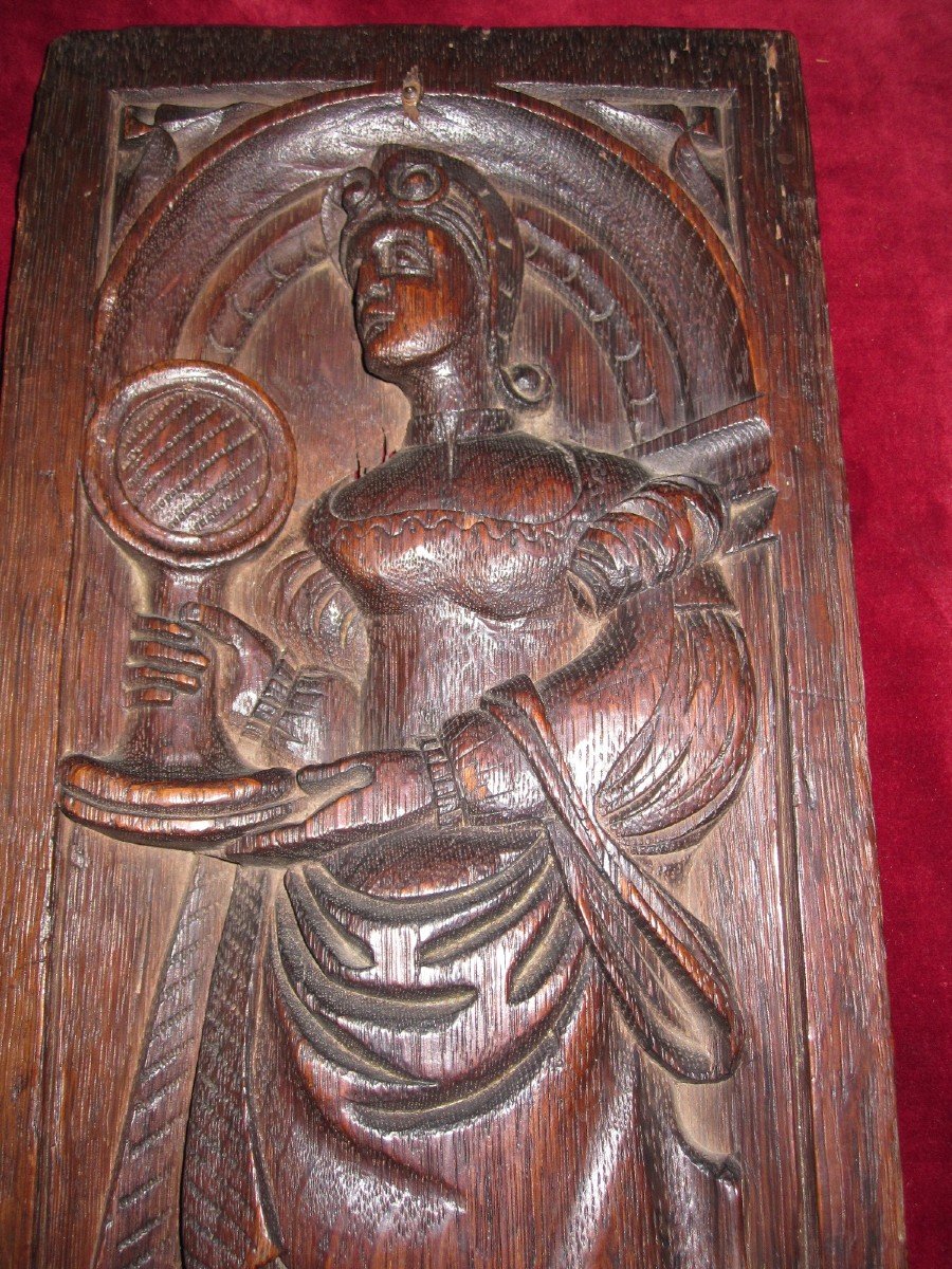 Renaissance Panel In Carved Wood Representing An Allegorical Figure Of Prudence-photo-3