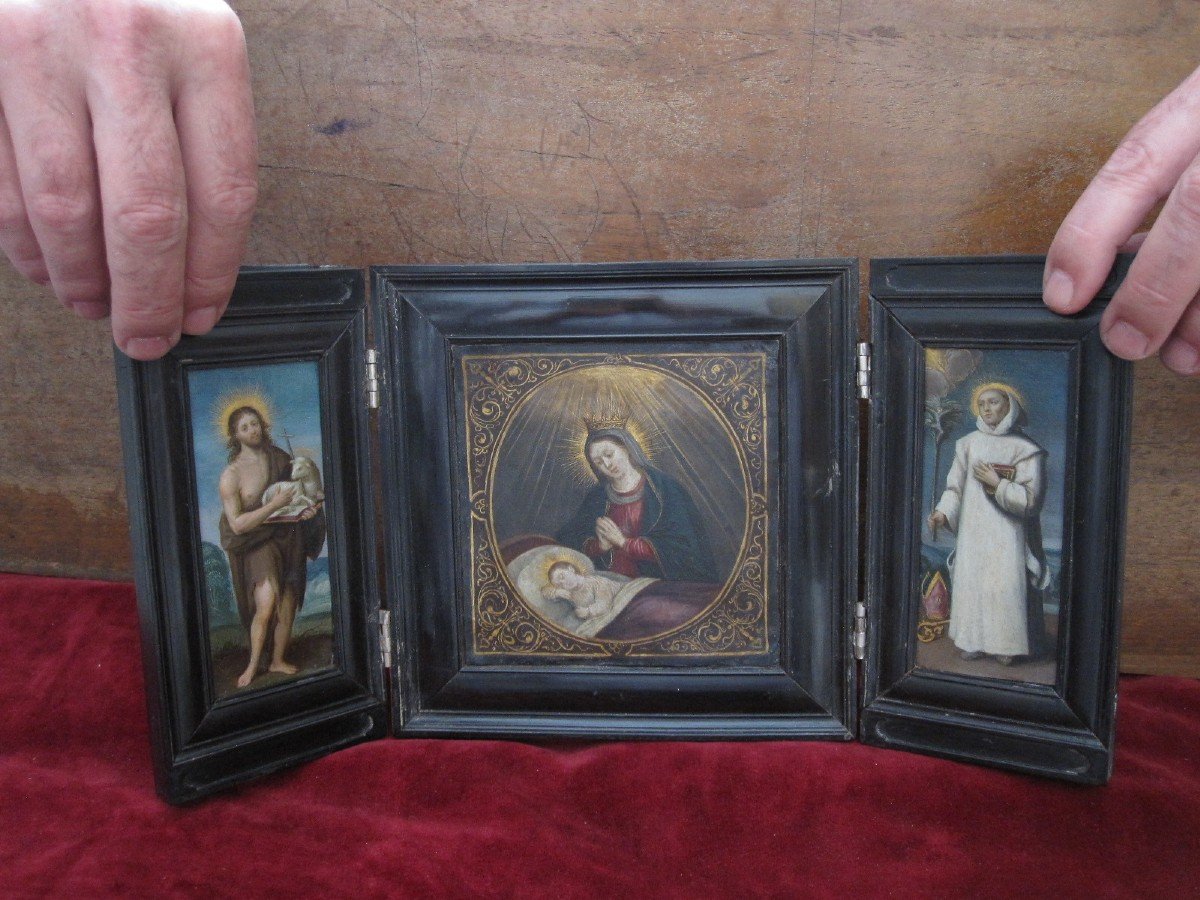 Triptyque Ou Autel De Voyage Du XVIIe Siècle. Vierge à l'Enfant Et Deux Saints-photo-7