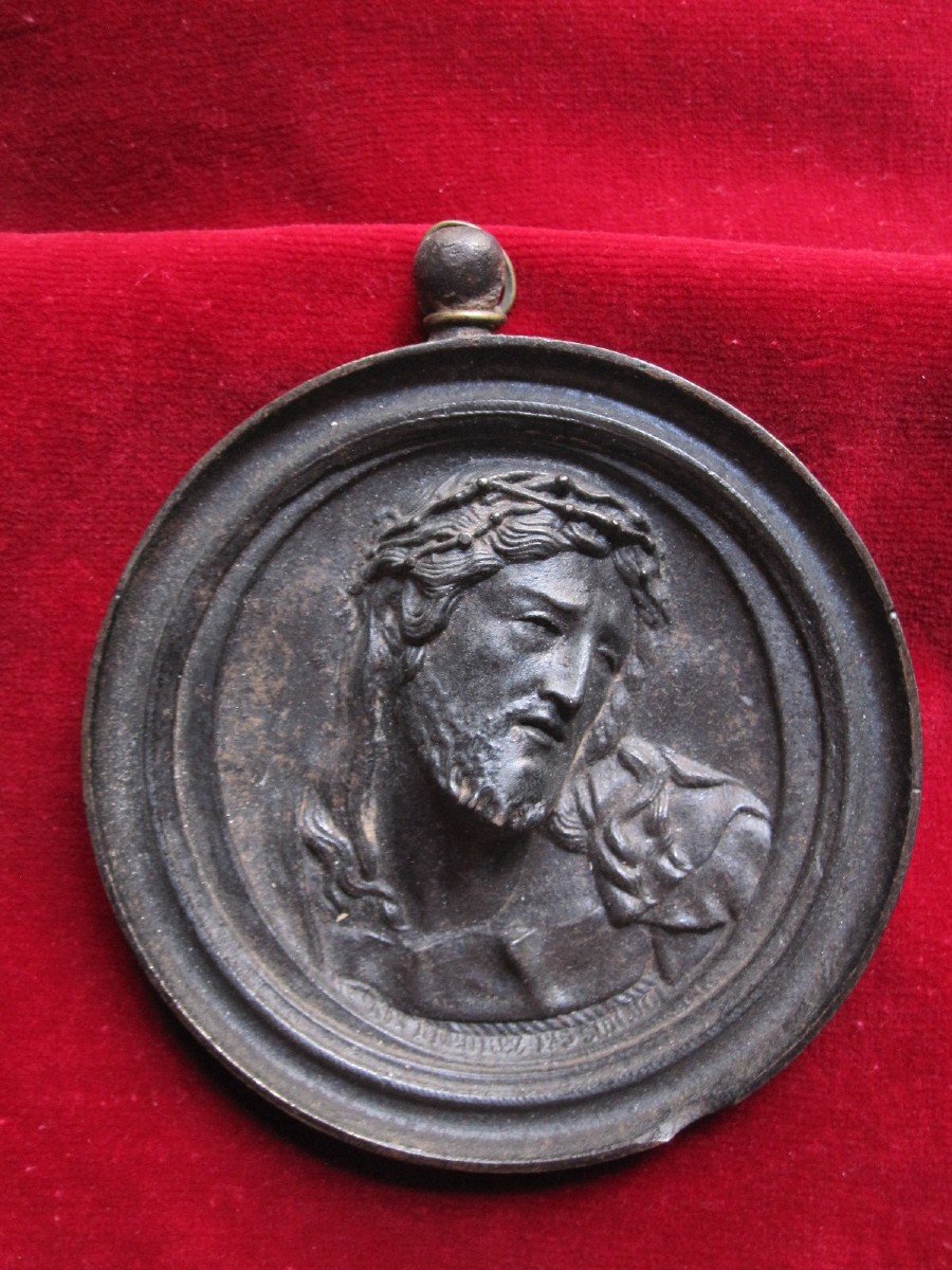 Eccehomo And Painful. Pair Of Large Cast Iron Medallions. 17th Or 18th Century-photo-3