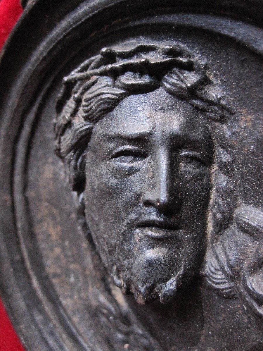 Eccehomo And Painful. Pair Of Large Cast Iron Medallions. 17th Or 18th Century-photo-3