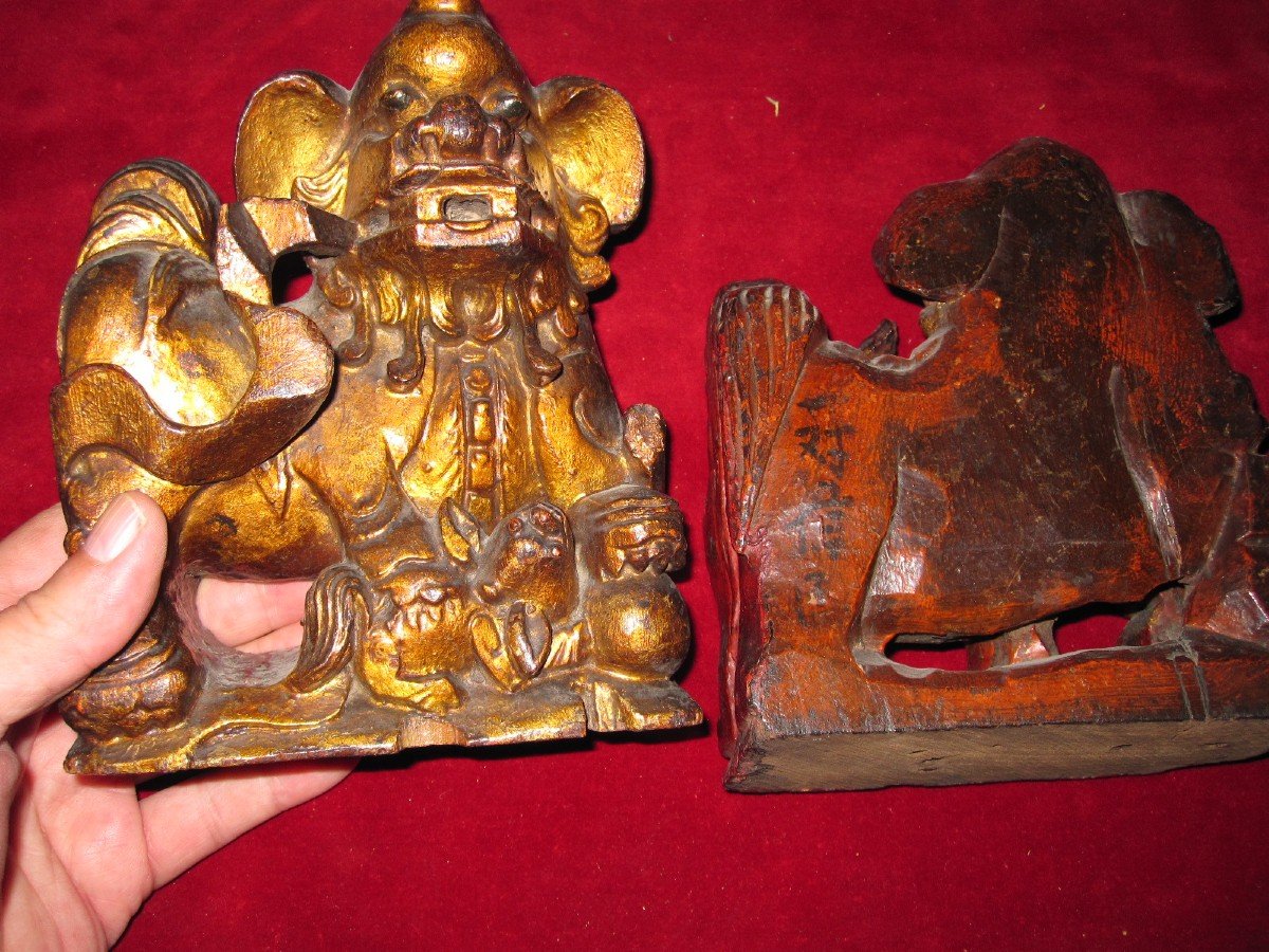 Paire De Lions Fu. Sculpté En Bois Doré. XVIIIe Siècle Chinois-photo-5
