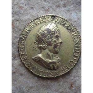 Médaille Louis XIII En Bronze Doré. Daté 1628